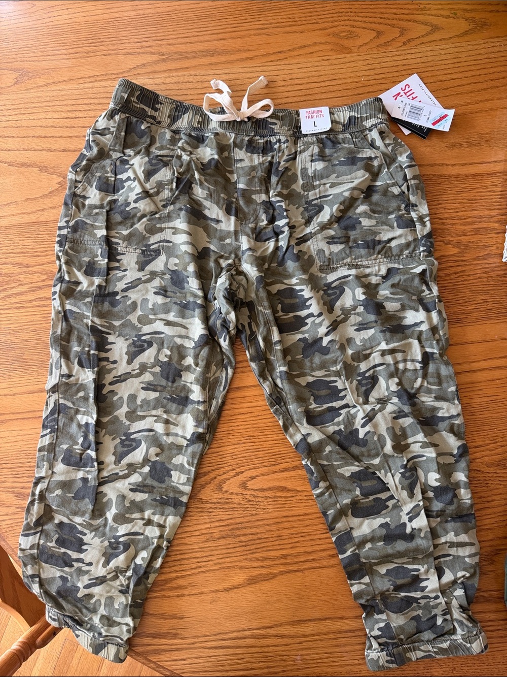 Celebrity Pink Olive Camo Cargo Joggers